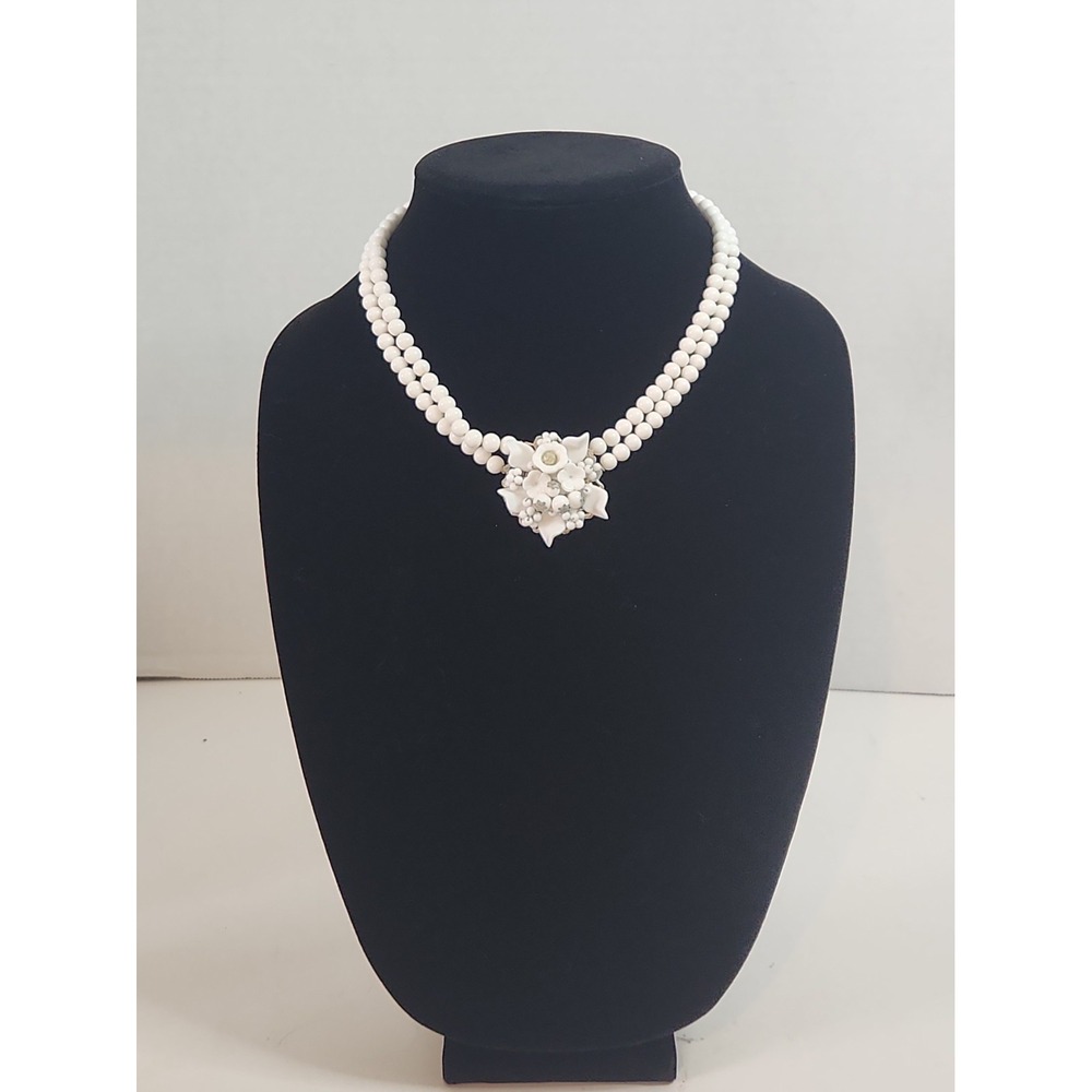 Vtg 1960s Japan Milk Glass 2 Strand Floral Cluster Choker Necklace 16.5"